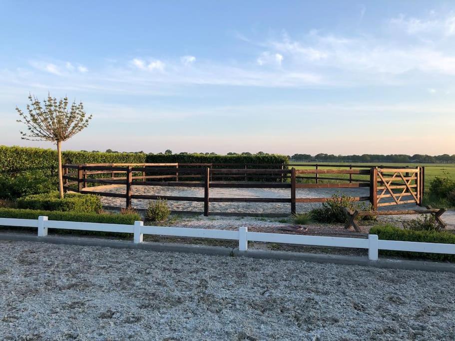 Linderhuisje, Rust, Ruimte, Privacy En Natuur Exterior foto